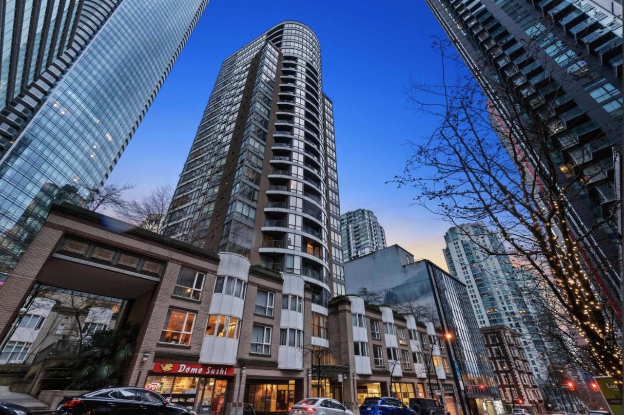 Robson & Granville Luxury Suite Vancouver Exterior foto